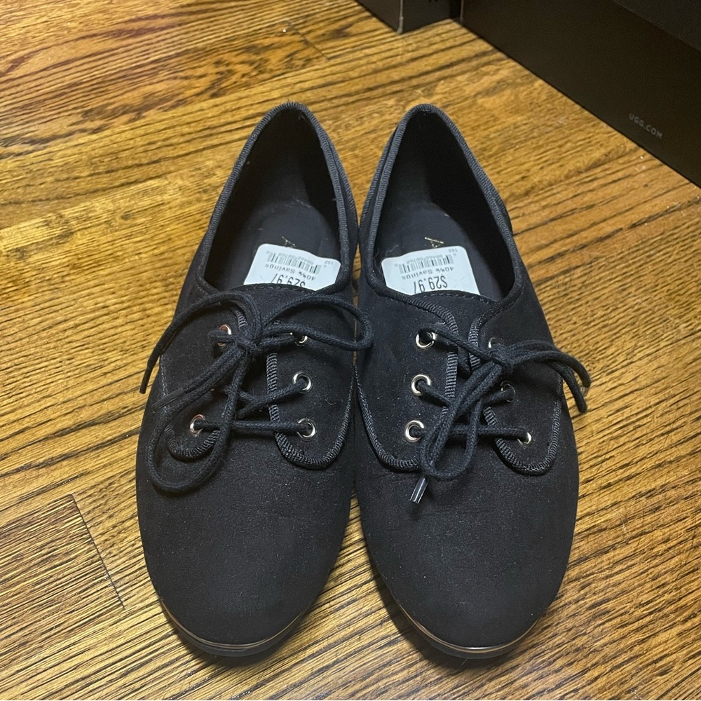 Aldo woman’s black Oxford shoes